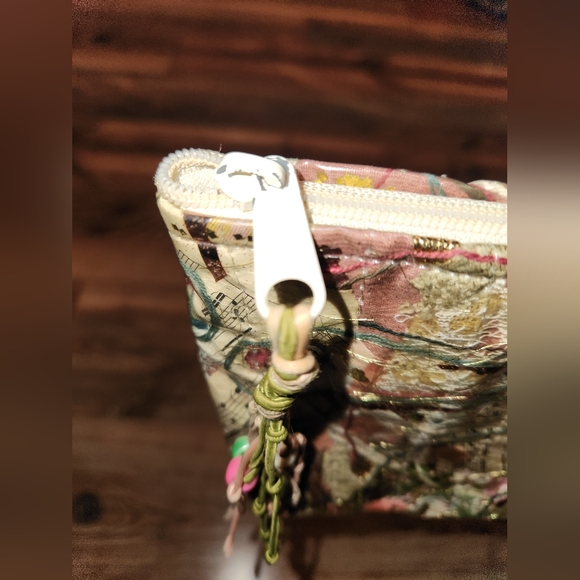 Northern Brights Zippered Pouch - Picture 4 of 7